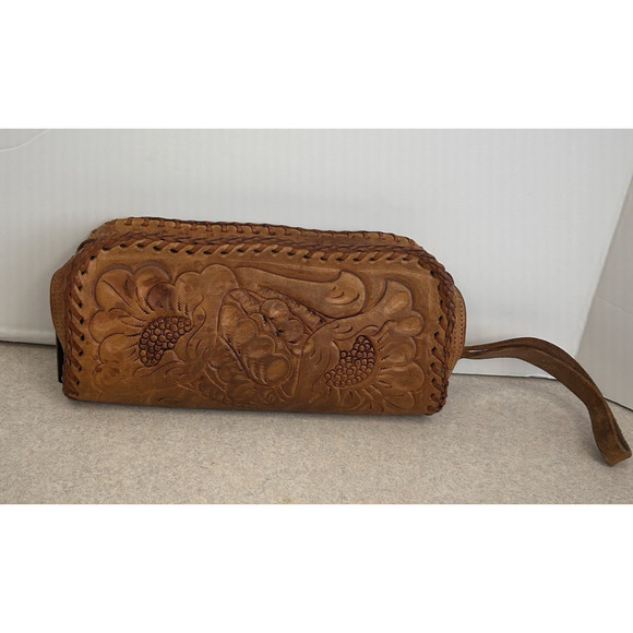 Vintage Leather Woman’s Wallet Hand Tooled‎ Embossed Flowers - Picture 1 of 6